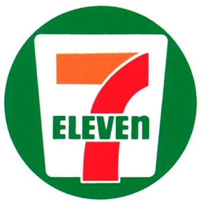 コンビニ　セブンイレブン 久留米藤光町店（コンビニ）まで711m