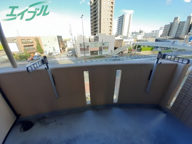 バルコニー　同タイプの画像です