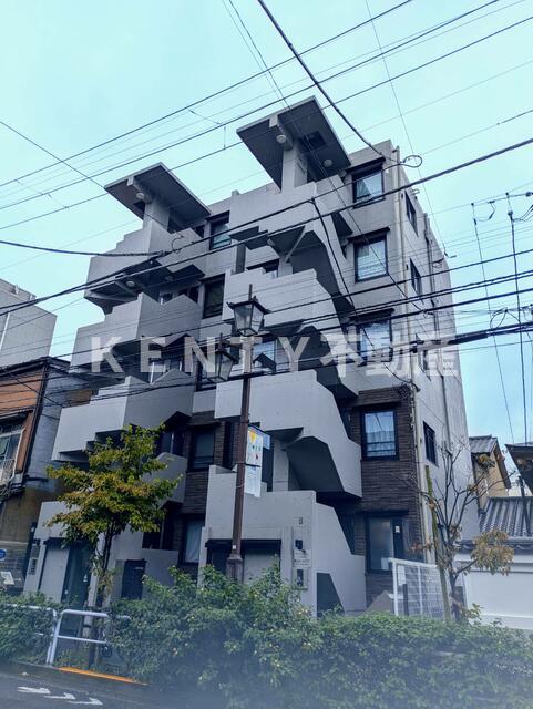 建物外観　外観は落ち着いています