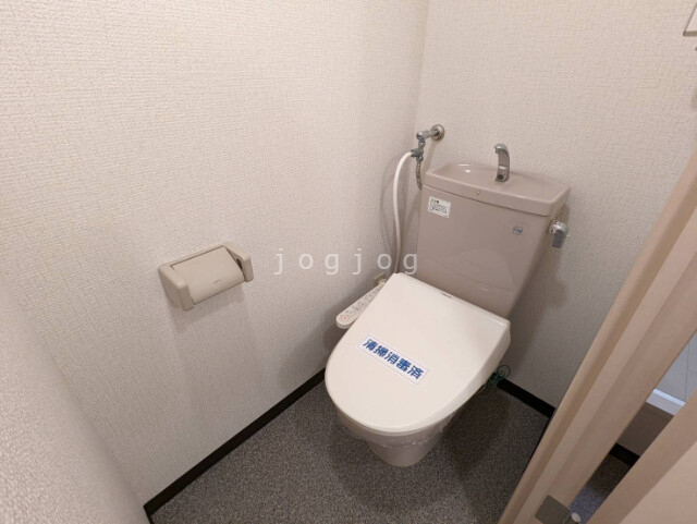 トイレ　キレイに清掃済みです