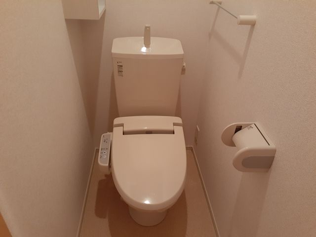 トイレ　※掲載写真は実際と異なる場合がございます