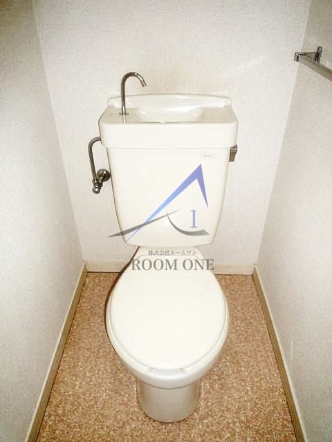 トイレ　トイレです。