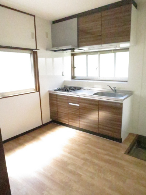 南観音3丁目 S戸建の居間写真