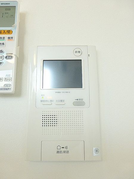 セキュリティ　写真は同タイプ住居です。