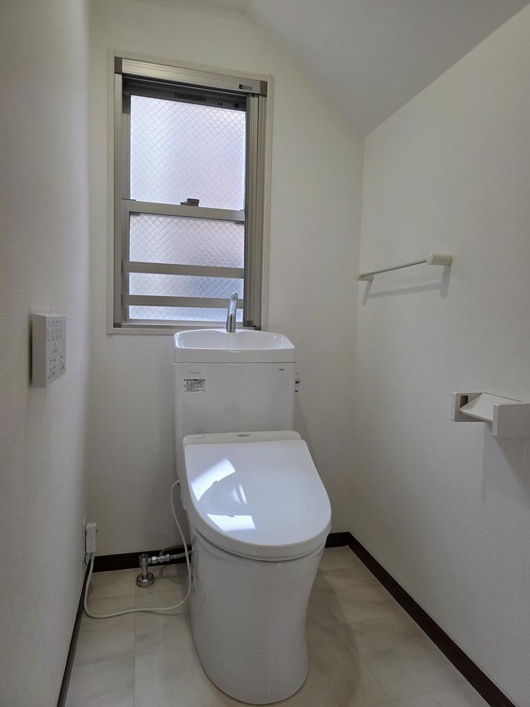 小山6丁目マンションのトイレ写真
