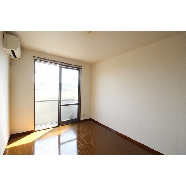 居室・リビング　写真は他の部屋のものになります