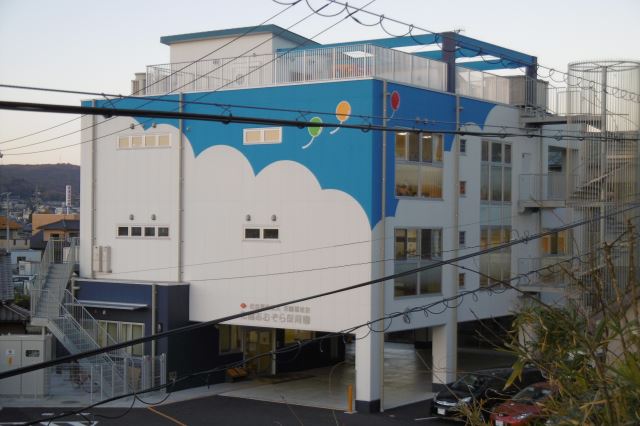 幼稚園・保育園　花園あおぞら保育園（幼稚園・保育園）まで420m