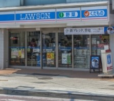 コンビニ　ローソン 横浜山元町二丁目店（コンビニ）まで211m