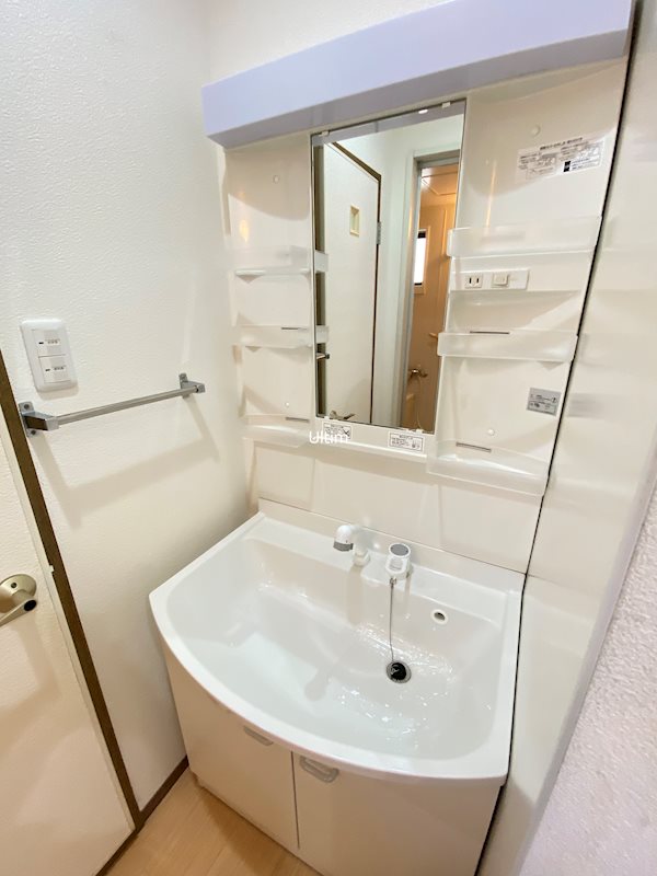 洗面設備　別の部屋の写真