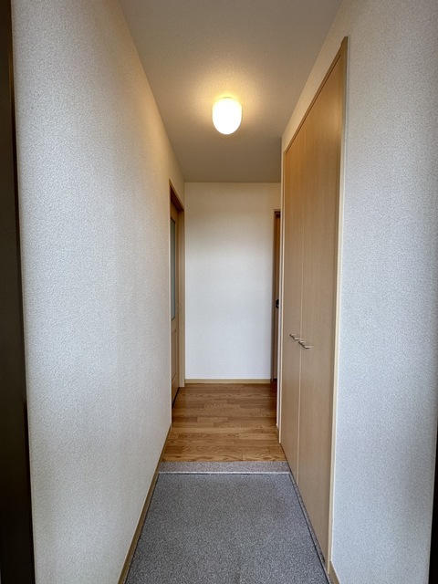 玄関　別部屋参考写真です