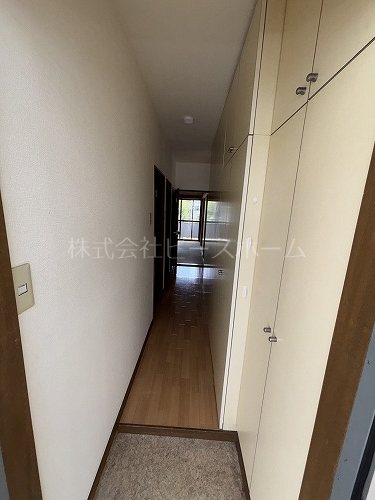 玄関　※別号室参考写真