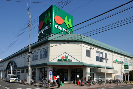 スーパー　マルエツ 西新井店（スーパー）まで479m