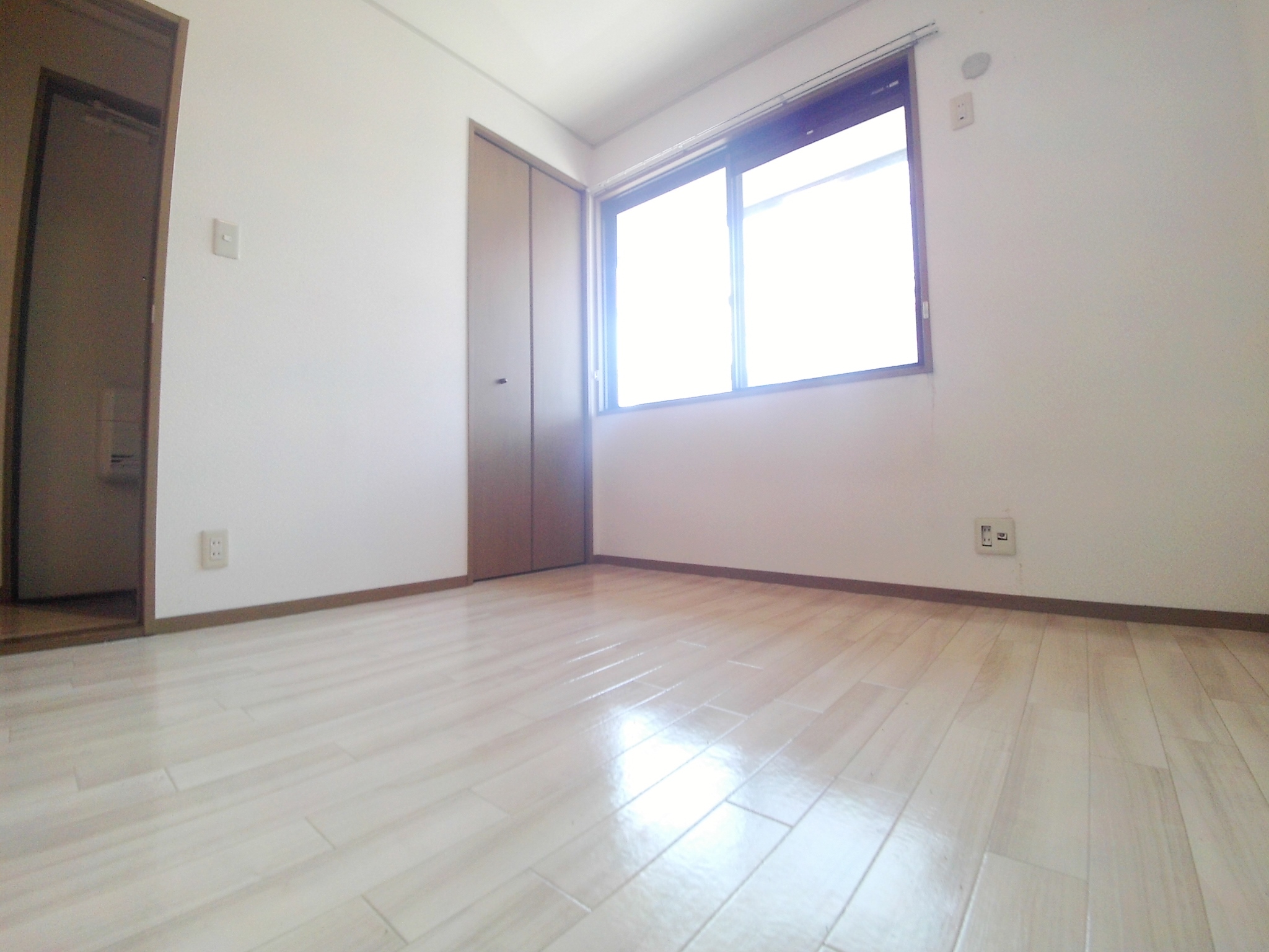その他部屋・スペース　独立した4.5帖の洋室で寝室や子供部屋などにピッタリ