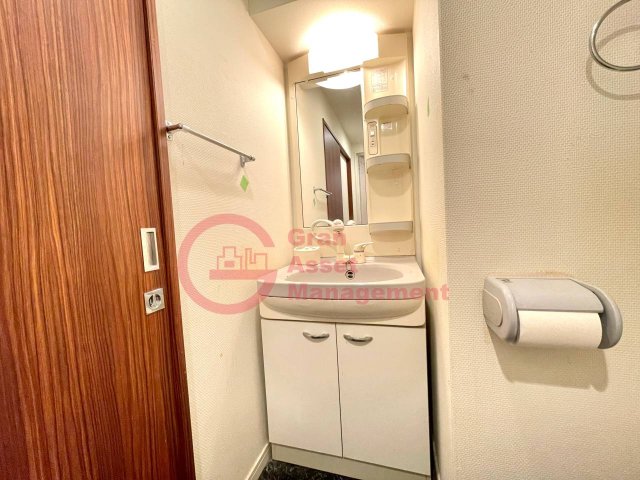洗面設備　独立洗面台で身支度をすべて済ませてしまいましょう