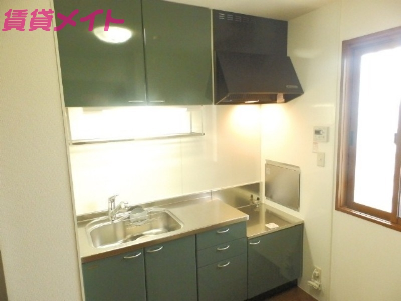 キッチン　別部屋参考写真です