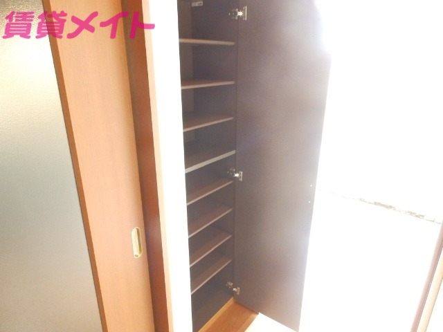 収納　別部屋参考写真です