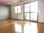 居室・リビング　別部屋参考写真です