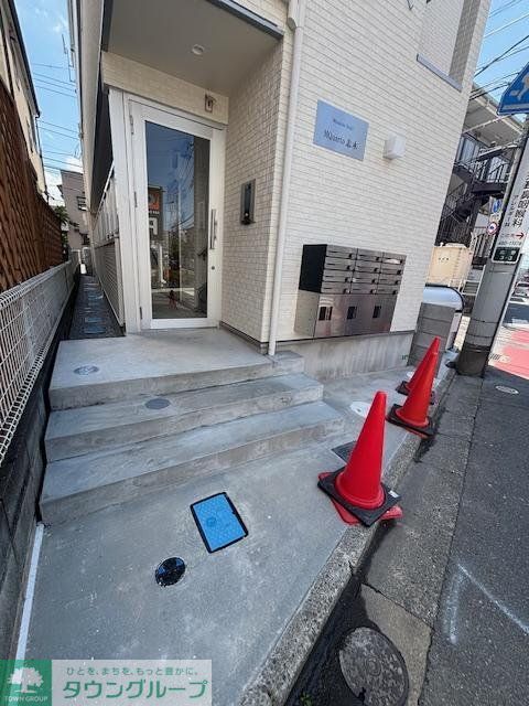 エントランス　バルコニー