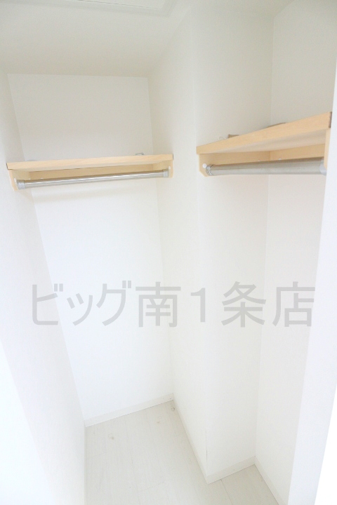 収納　ウォークインクローゼットです♪