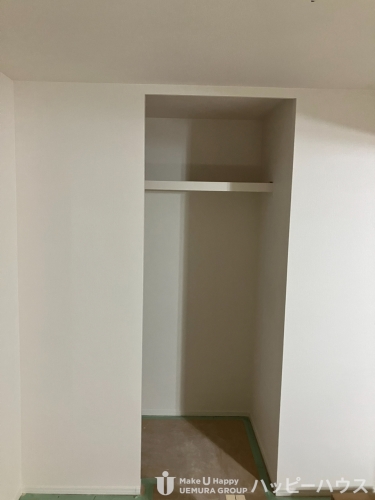 収納　施工中になります。