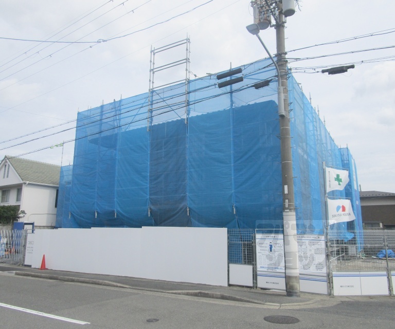 建物外観　建築中の写真です。