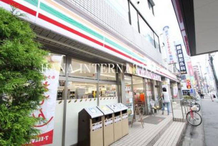 コンビニ　セブンイレブン（コンビニ）まで92m
