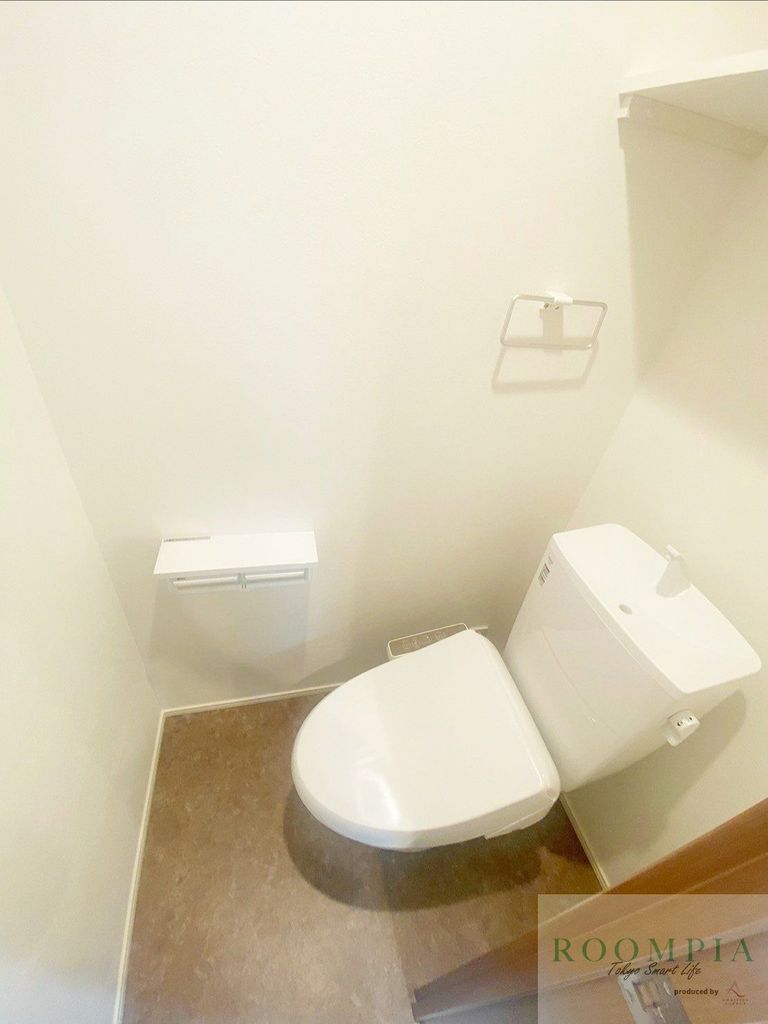 トイレ　※同タイプの別のお部屋です。