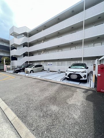 駐車場　駐車場完備です