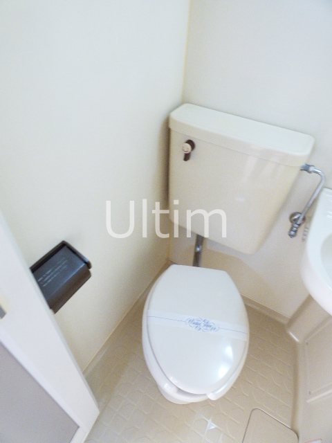 トイレ　別部屋のお写真です。ご参考までに！