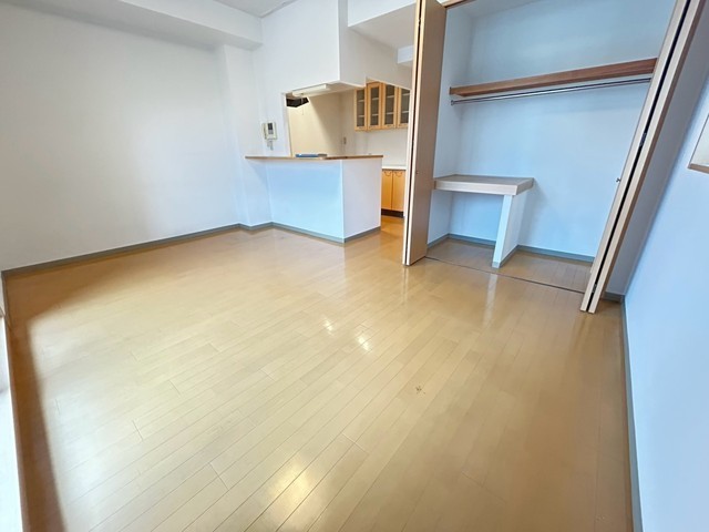 居室・リビング　※他部屋の写真です。現況優先