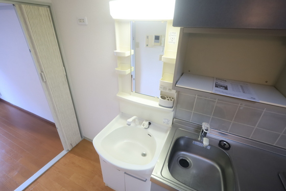 洗面設備　※別部屋の写真です