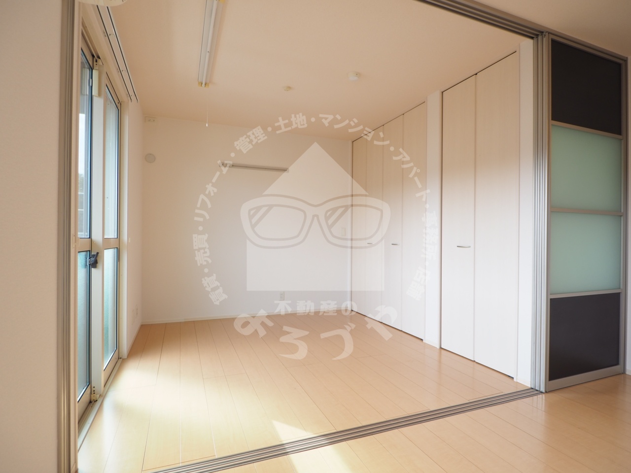 その他設備　雨の日も安心な室内物干しがあるので梅雨時期も便利です