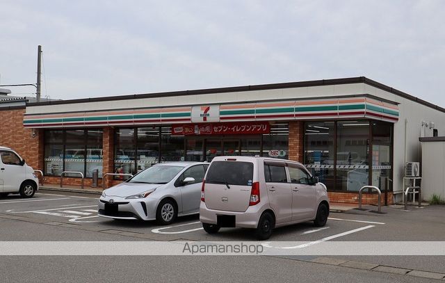 コンビニ　セブンイレブン（コンビニ）まで2256m