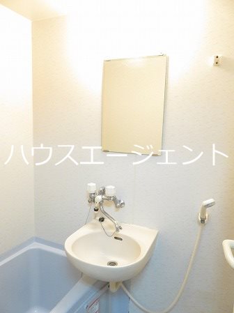 洗面設備　洗面台があります。※参考画像