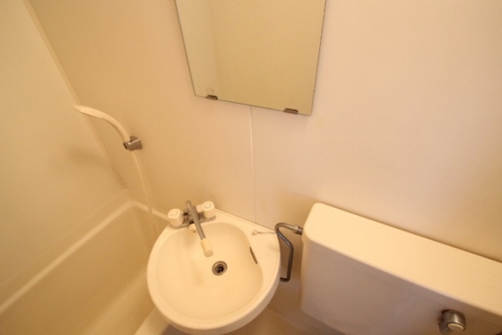 洗面設備　※他のお部屋の写真です。