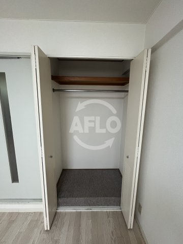 収納　メロディーハイム淡路　クローゼット