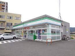 コンビニ　ファミリーマート玉野浦店（コンビニ）まで462m