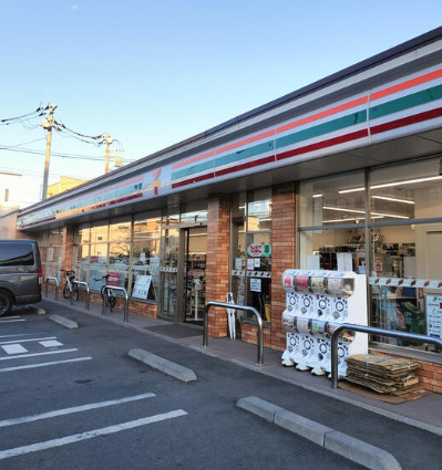 コンビニ　セブンイレブン世田谷玉堤1丁目店（コンビニ）まで203m