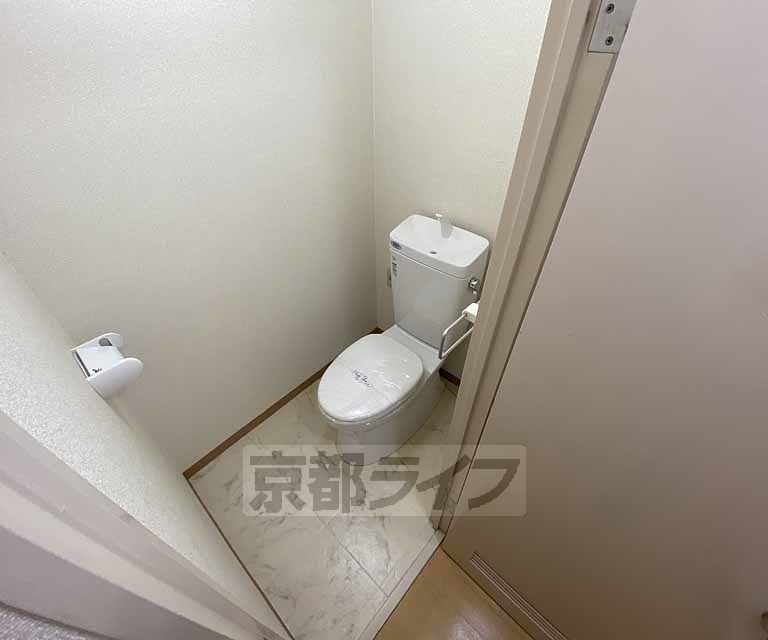 トイレ　シンプルなトイレです。