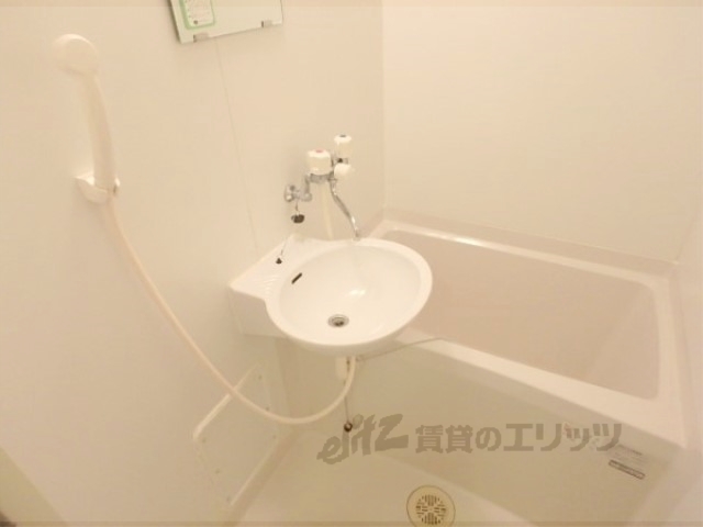 バス・シャワールーム　バス