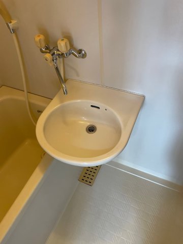 洗面設備　同建物別部屋 現況優先