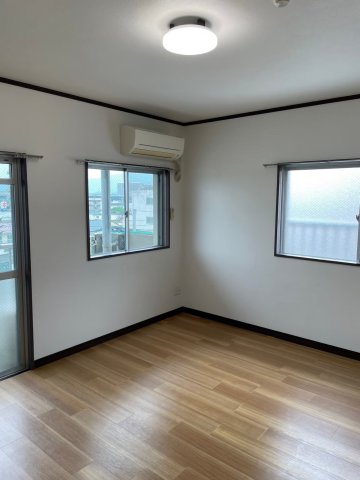 居室・リビング　同建物別部屋 現況優先