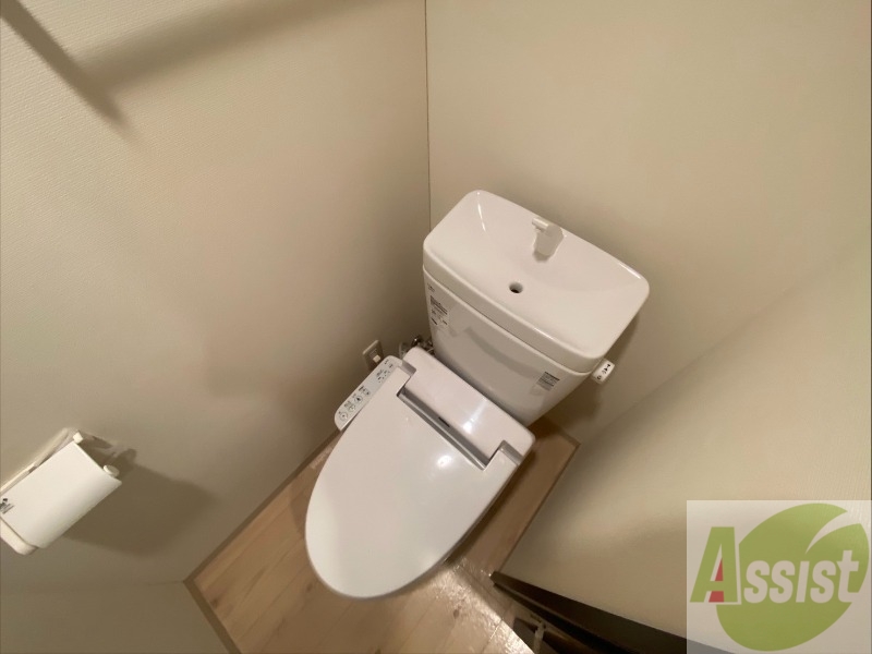 トイレ　トイレです。ウォシュレット付を探している方、おすすめです。