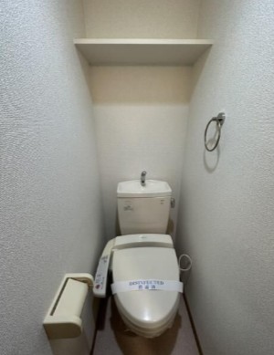 トイレ　※別部屋参考写真