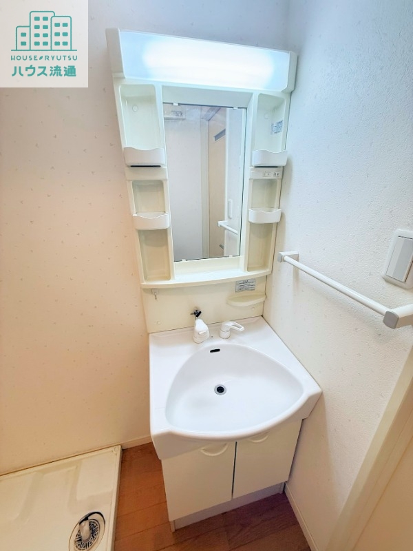 洗面設備　※同間取のお部屋の写真です。
