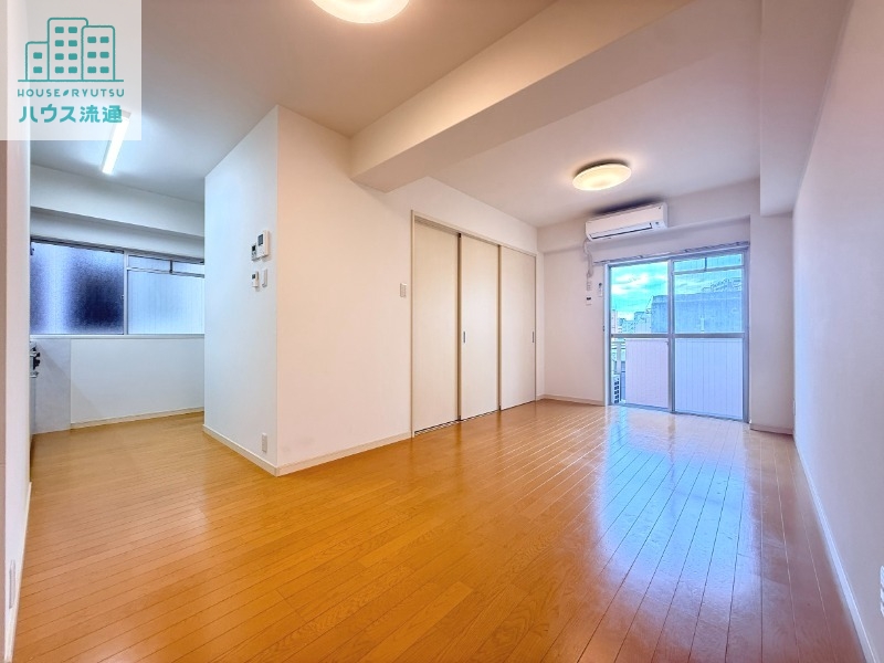 居室・リビング　※同間取のお部屋の写真です。