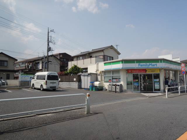 コンビニ　ファミリーマート若木二丁目店（コンビニ）まで703m