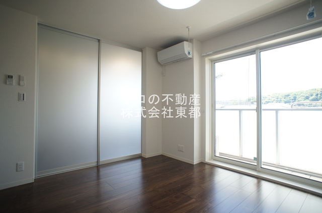 その他部屋・スペース　スライド扉があるのでリビングとの開閉がいつでも可能です。