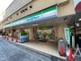 コンビニ　ファミリーマート 山陽姫路駅前店（コンビニ）まで164m