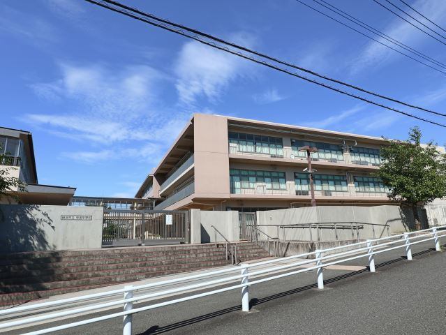 中学校　横浜市立早渕中学校（中学校）まで1730m
